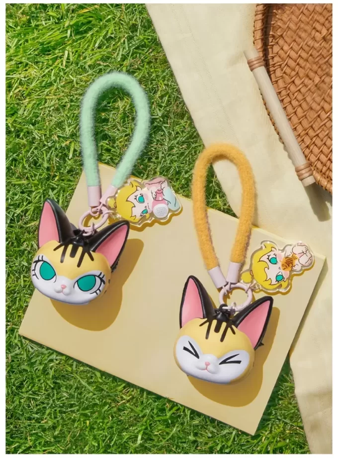 Caja sorpresa con colgante de pellizco de la serie Baby Molly y Baby Tabby Caja sorpresa con colgante de pellizco de la serie Baby Molly y Baby Tabby