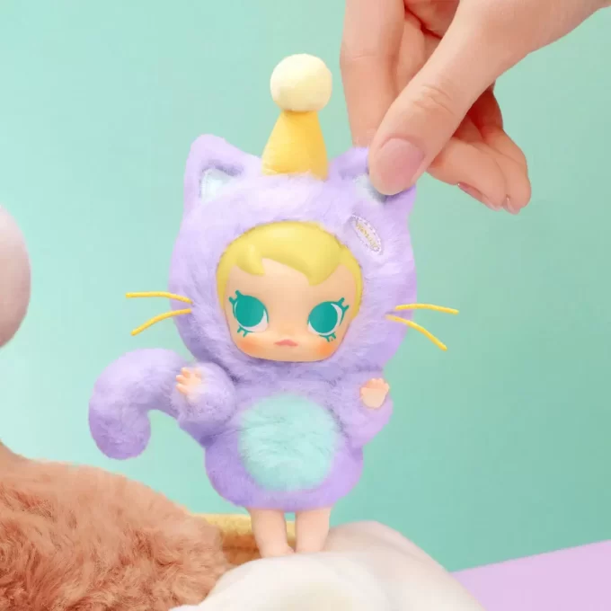 Caja sorpresa con colgante de peluche de vinilo de la serie Baby Molly Pocket Friends