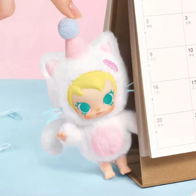 Caja sorpresa con colgante de peluche de vinilo de la serie Baby Molly Pocket Friends