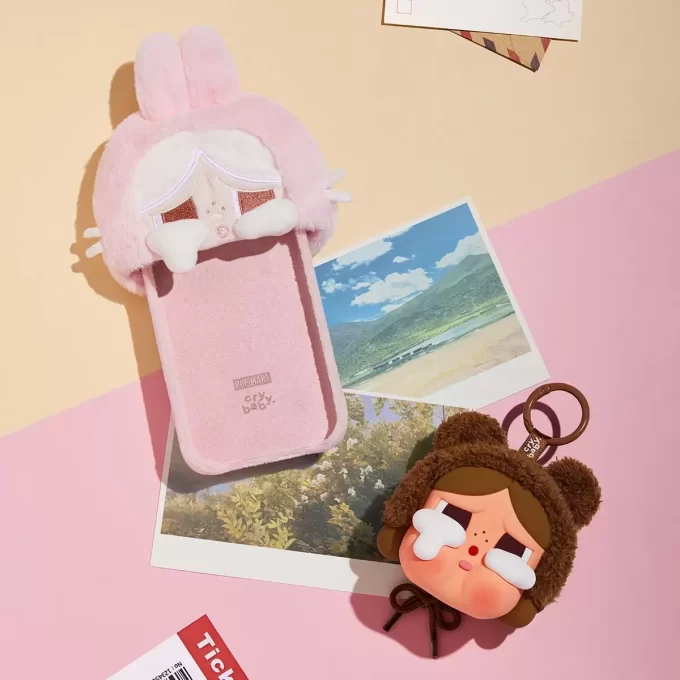 CRYBABY Serie Llorando de Nuevo – Funda para Teléfono CRYBABY Serie Llorando de Nuevo – Funda para Teléfono