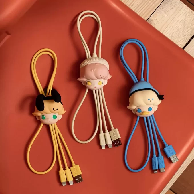 DIMOO WORLD × DISNEY Serie – Caja ciega de cable 2 en 1 DIMOO WORLD × DISNEY Serie – Caja ciega de cable 2 en 1