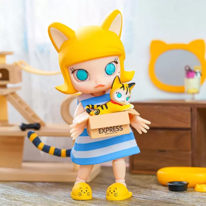 Figura de acción de MOLLY El gato en la caja