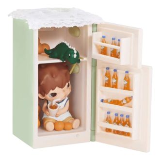 Figura de Hirono en la Feria Internacional de Juguetes PTS “Refresco de Naranja”