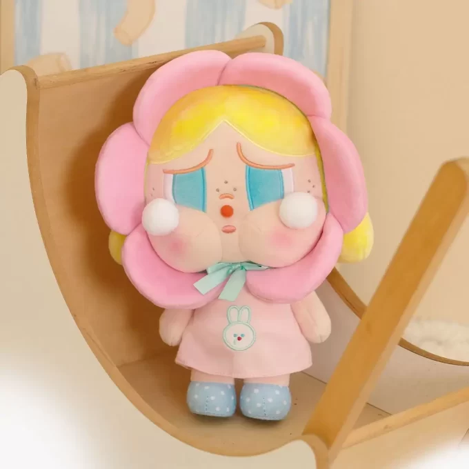 Figura de peluche de la serie Sad Club de CRYBABY