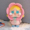 Figura de peluche de la serie Sad Club de CRYBABY