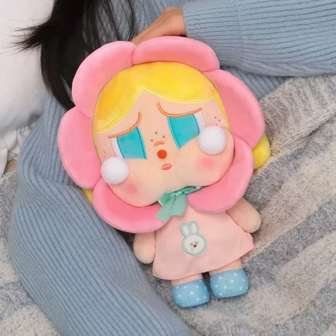 Figura de peluche de la serie Sad Club de CRYBABY