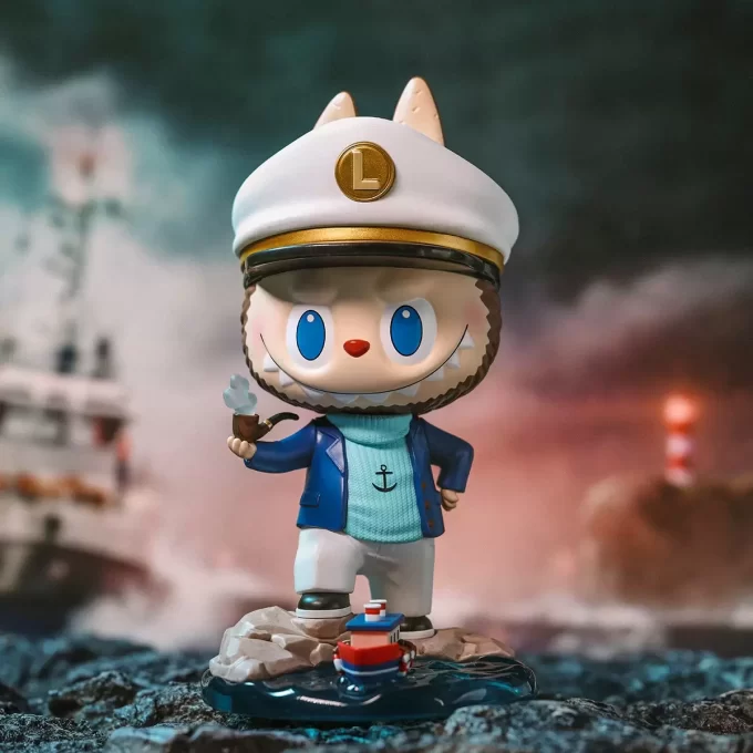Figura del Capitán LABUBU