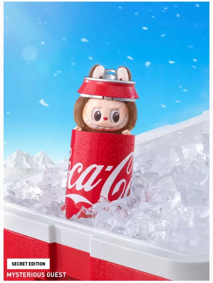 LA SERIE MONSTRUOS COCA-COLA – Caja sorpresa con cara de vinilo LA SERIE MONSTRUOS COCA-COLA – Caja sorpresa con cara de vinilo