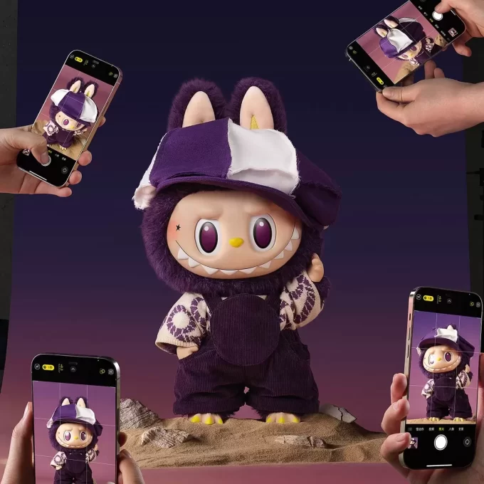 LABUBU × PRONUNCIA-SÉ ELEGANTE AHORA Muñeca de peluche de vinilo
