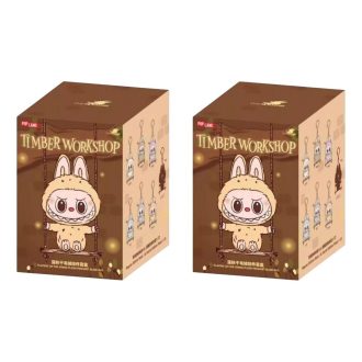 Labubu The Monsters Timber Workshop Playing on the Swing Colgante Pop Land Estuche Sellado Exclusivo (2 Cajas Sorpresa)