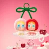 LLORÓN Serie Llorando por Amor – Tarjeta de vinilo de peluche para colgar (Te amo mucho, Cherry)