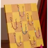 LOS MONSTRUOS Serie Let’s Checkmate – Caja sorpresa con colgante