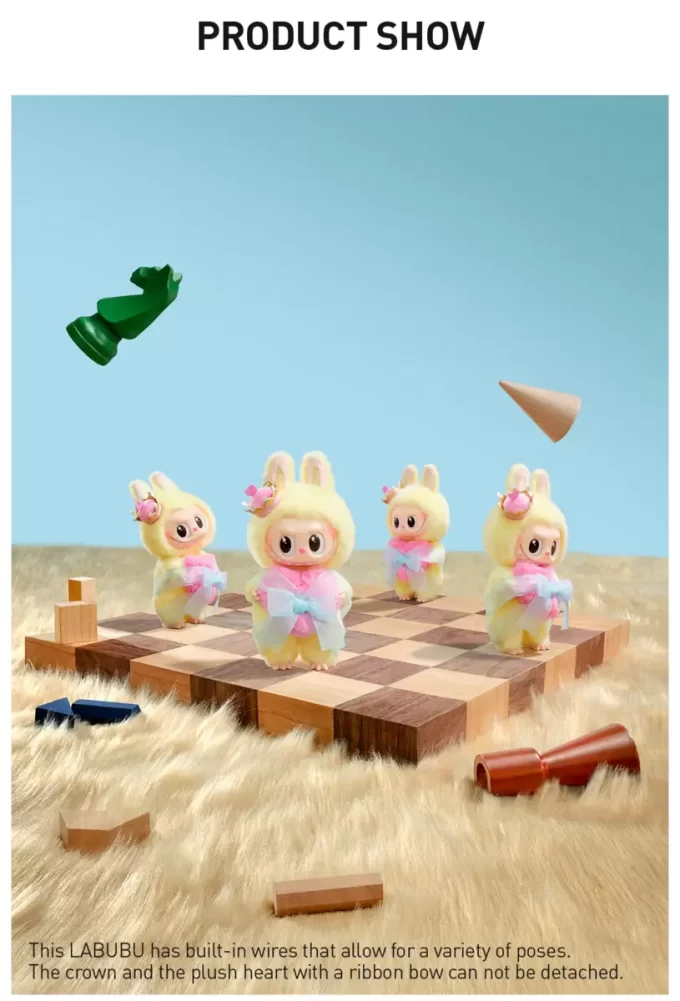 LOS MONSTRUOS Serie Let’s Checkmate – Tarjeta colgante de vinilo de peluche
