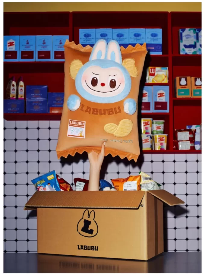 LOS MONSTRUOS Serie Wacky Mart-Almohada (Papas Fritas)