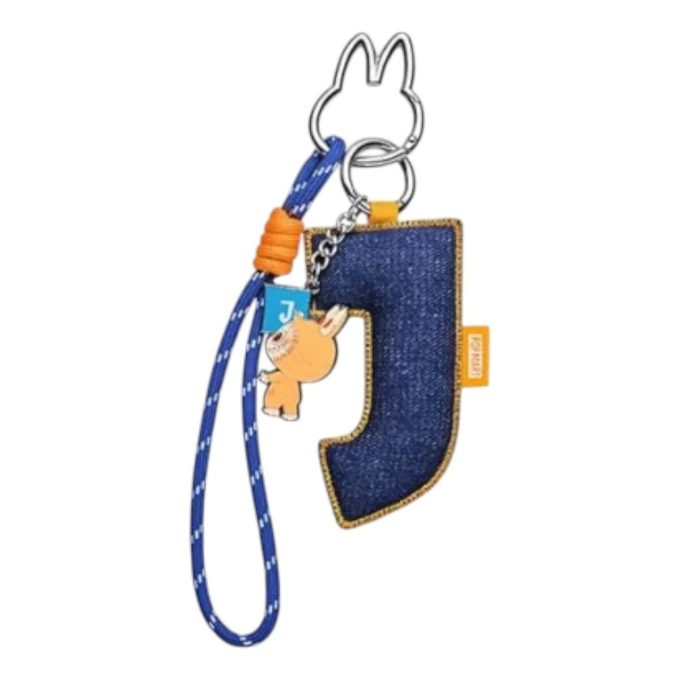 Pin Labubu para colgante con letra de amor “J”