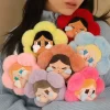 Serie Club Triste de CRYBABY: Caja sorpresa con flores de peluche