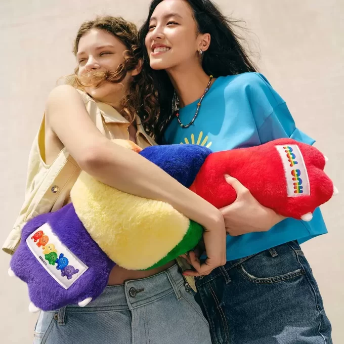 SERIE INSTINCTOY HUG YOU – Almohada