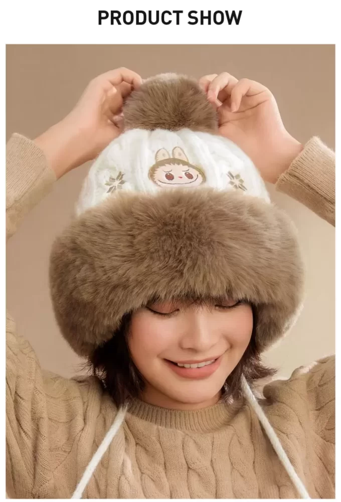 Serie navideña cálida y esponjosa: gorro de peluche LABUBU