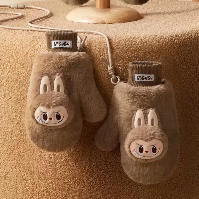 Serie navideña cálida y esponjosa: guantes de peluche LABUBU Serie navideña cálida y esponjosa: guantes de peluche LABUBU
