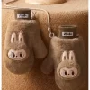 Serie navideña cálida y esponjosa: guantes de peluche LABUBU Serie navideña cálida y esponjosa: guantes de peluche LABUBU