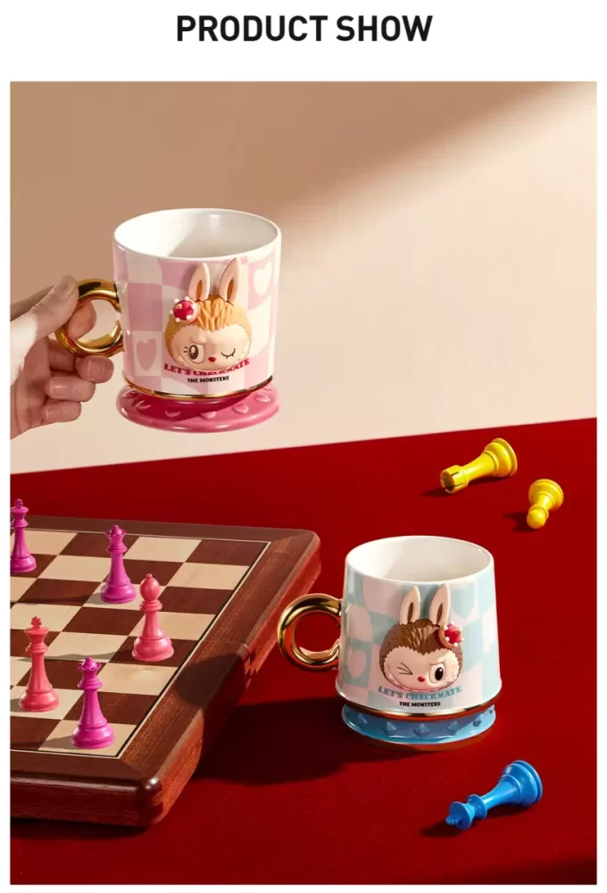 Taza de la serie Let’s Checkmate de LOS MONSTRUOS