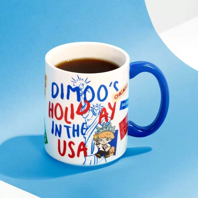 Taza de la serie “Vacaciones en EE. UU.” de Dimoo